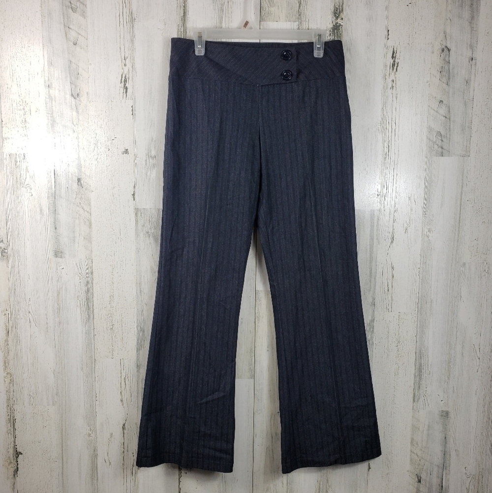 Dots gray and white pin stripe flare leg dress pants juniors size 3/4